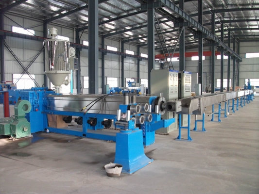 China Plastic extruders for extruding PVC, PE or XLPE insulating layer onto wires and cables supplier